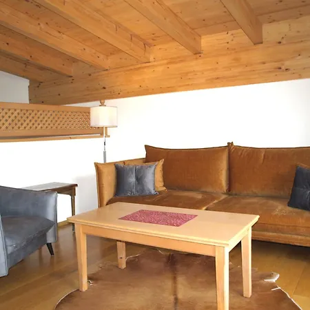 Kaiserapart Steinadler - Zentrum