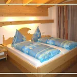 Kaiserapart Steinadler - Zentrum * المو