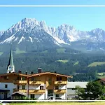 Kaiserapart Steinadler - Zentrum